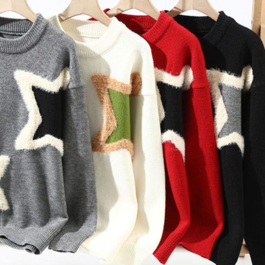 Pentagram Pattern Relaxed Fit Knit Sweater Black