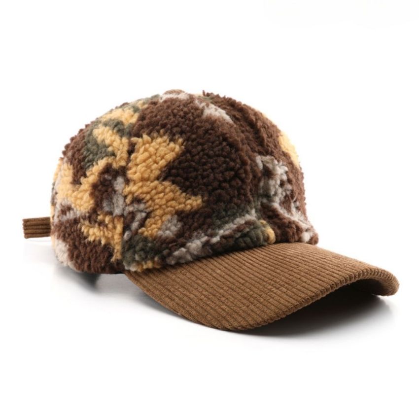 Men’s Retro Camo Revival Sherpa Cozy Cap Brown